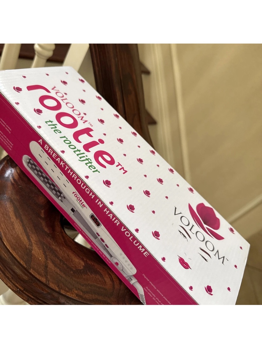 VOLOOM Rootie The Rootlifter - A Breakthrough In Hair Volume